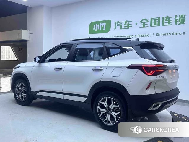 Kia KX3 2023 Белый из Китая
