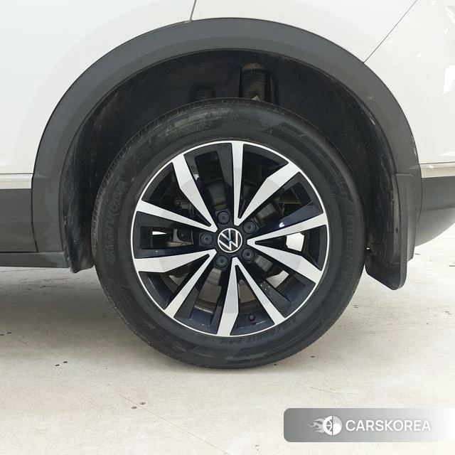 Volkswagen T-Roc 2023 Белый из Китая