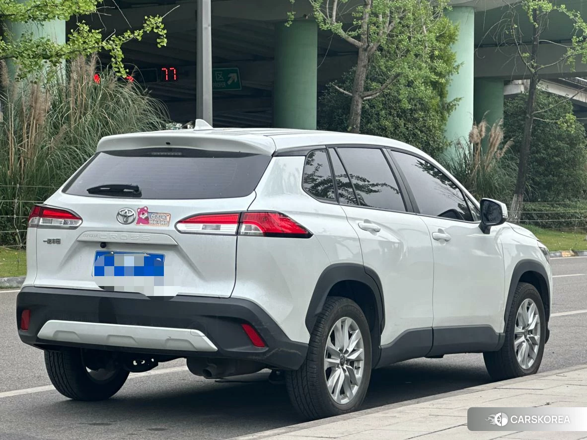 Toyota Corolla 2023 Белый из Китая