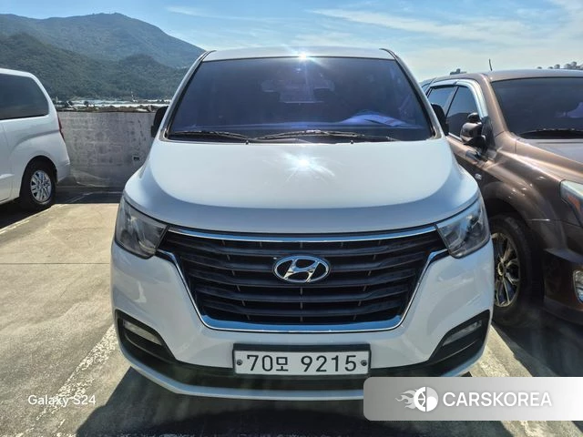 Hyundai The New Grand Starex 2018 Белый из Кореи