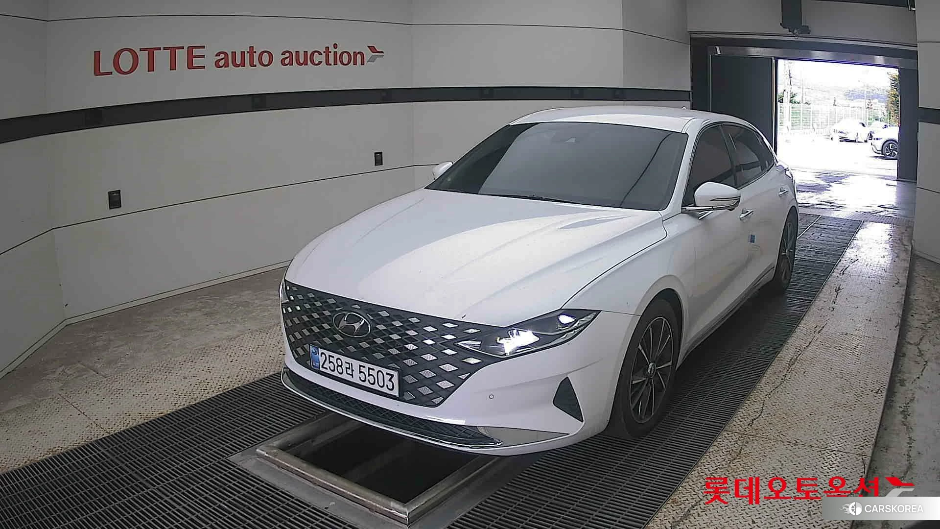 Hyundai Grandeur 2020 Белый из Кореи