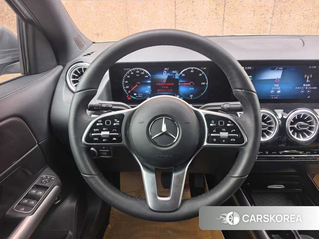 Mercedes-Benz EQA 2025 Серебристо-серый из Китая