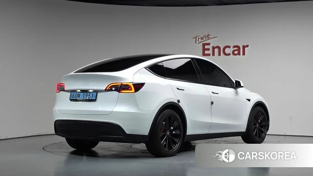 Tesla Model Y 2021 Белый из Кореи