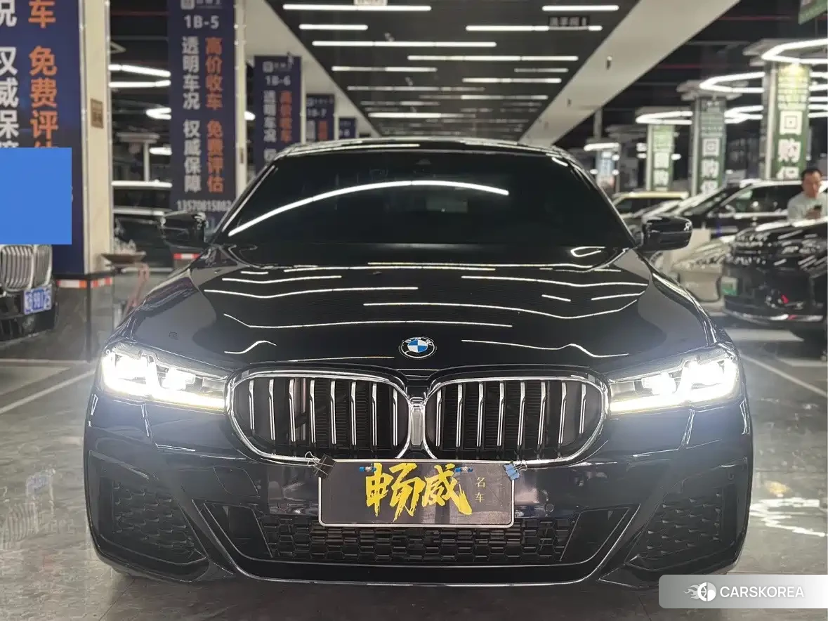 BMW 5 series 2022 Черный из Китая