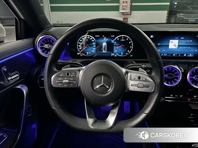 Mercedes-Benz A-Class 2021 Белый из Китая