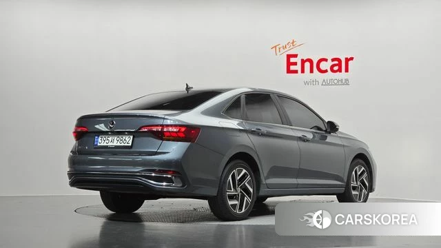 Volkswagen 7th Generation of Jetta 2023 Серый из Кореи