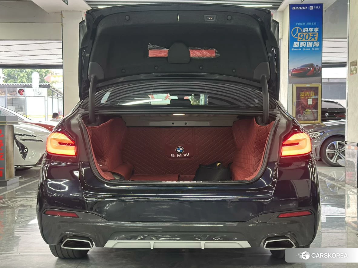 BMW 5 series 2021 Черный из Китая