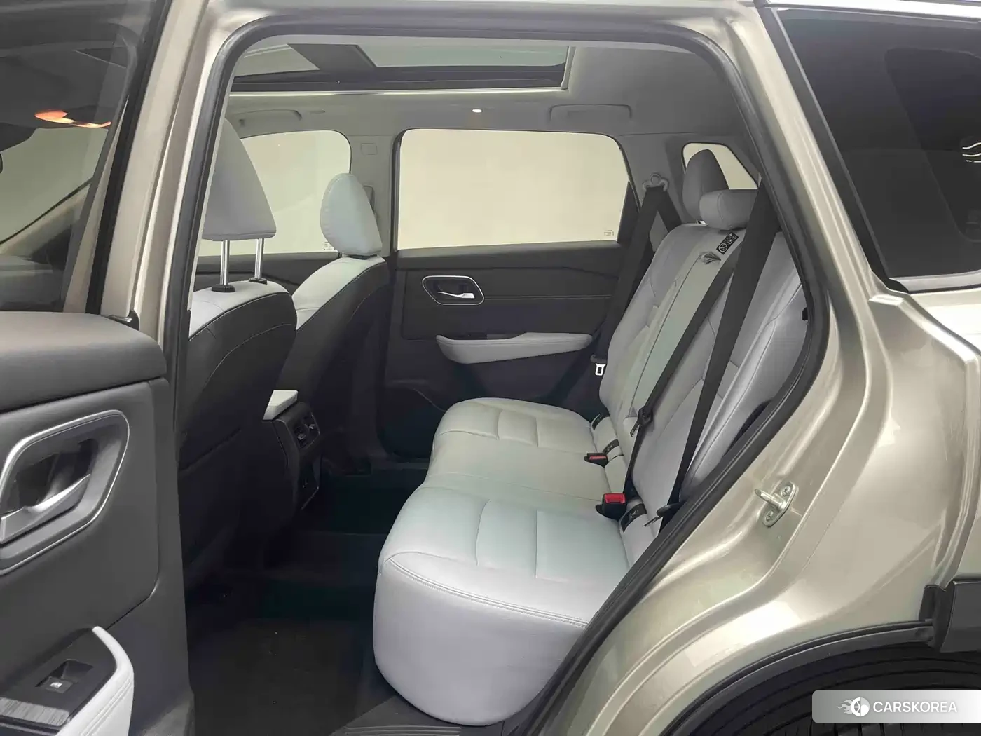 Nissan X-Trail 2024 Silver/gray из Китая