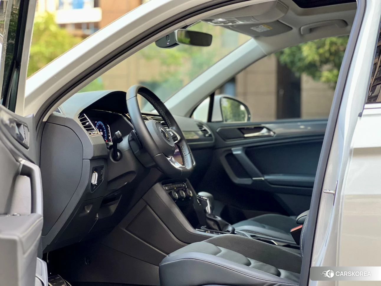 Volkswagen Tiguan L 2020 Белый из Китая