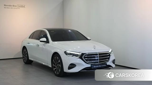 Mercedes-Benz E-Class W214 2026 Белый из Кореи