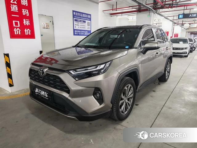 Toyota RAV4 2024 Серебристо-серый из Китая