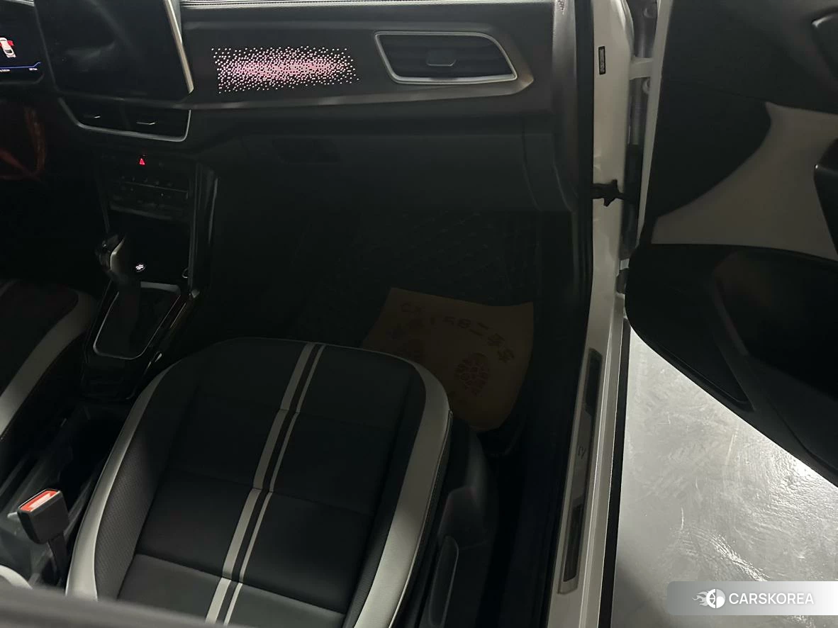 Volkswagen T-Roc 2024 Белый из Китая