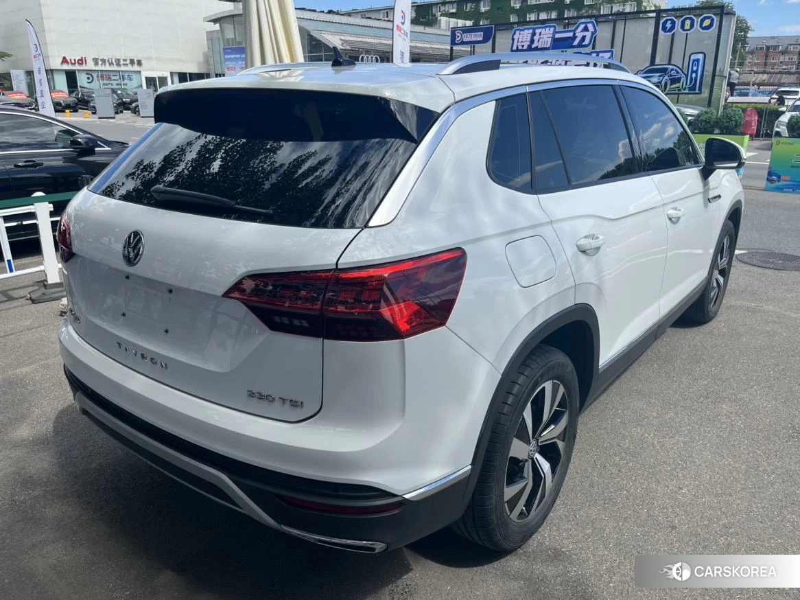 Volkswagen Tayron 2021 Белый из Китая
