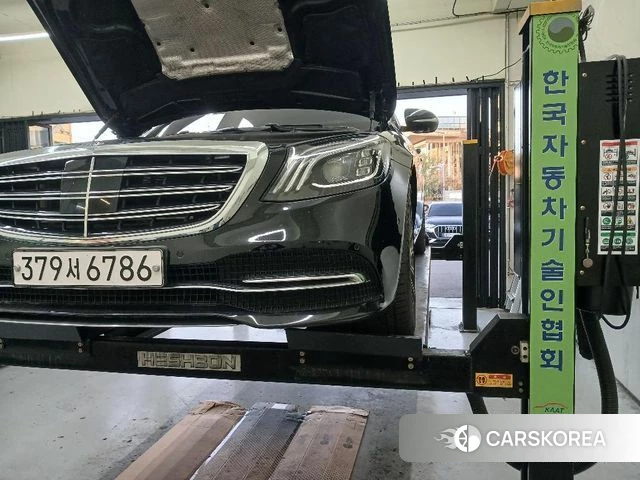 Mercedes-Benz S-Class W222 2019 Черный из Кореи