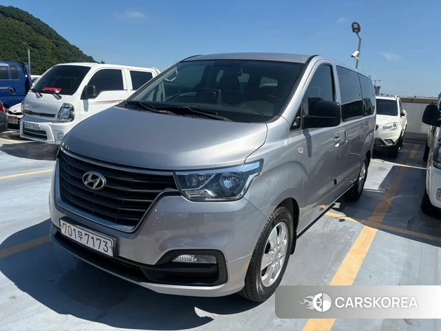 Hyundai The New Grand Starex 2019 Серебристо-серый из Кореи