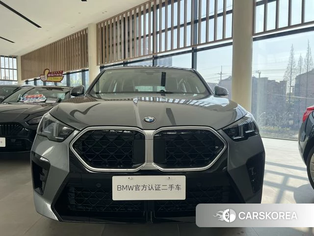 BMW X2 2025 Темно-серый из Китая