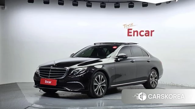 Mercedes-Benz E-Class W213 2019 Черный из Кореи
