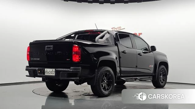 Chevrolet (GM Daewoo) Real New Colorado 2020 Черный из Кореи