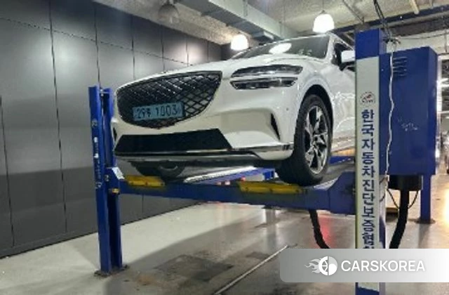 Genesis Electrified GV70 2022 Белый из Кореи