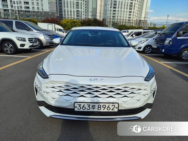 Kia K8 2023 Белый из Кореи