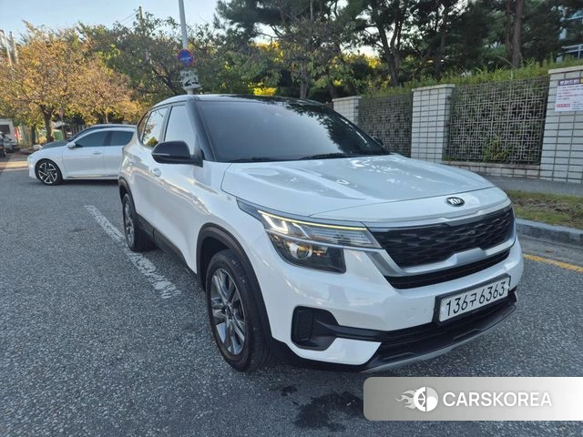 Kia Seltos 2019 Белый двухцветный из Кореи