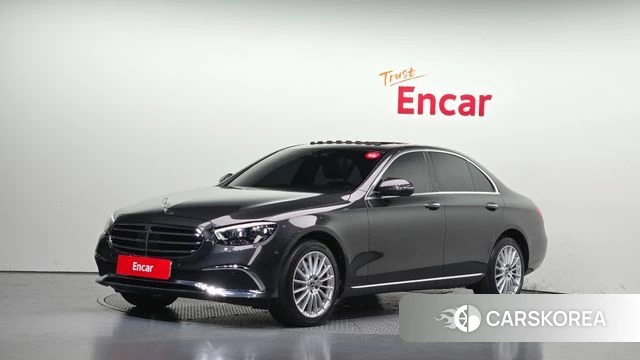 Mercedes-Benz E-Class W213 2021 Серый из Кореи