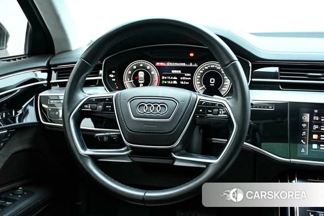 Audi A8 2022 Черный из Китая