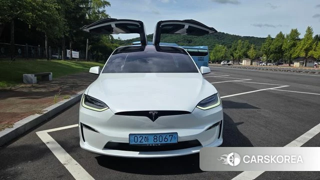 Tesla Model X 2023 Белый из Кореи