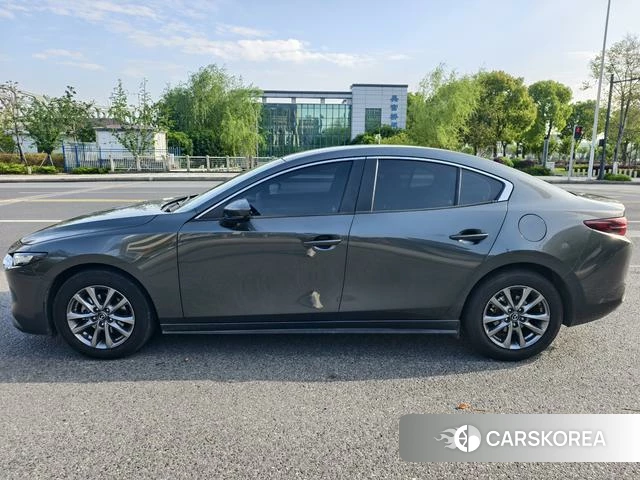 Mazda 3 2021 Темно-серый из Китая