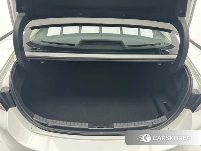 Mazda 3 2021 Белый из Китая
