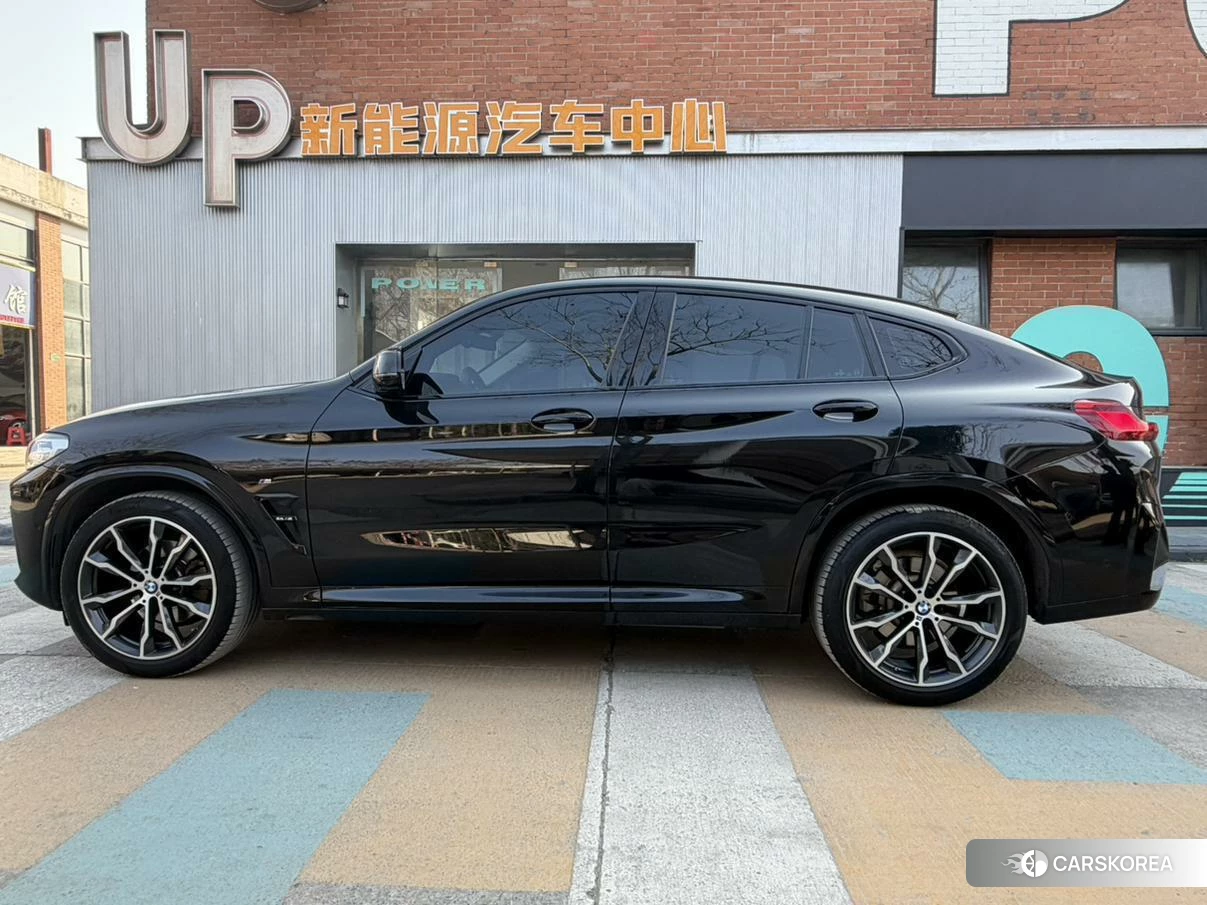 BMW X4 2021 Черный из Китая