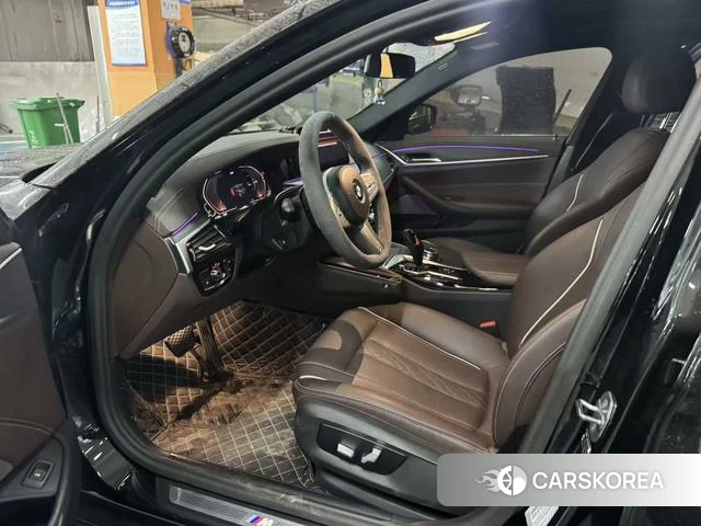 BMW 5 series 2023 Черный из Китая