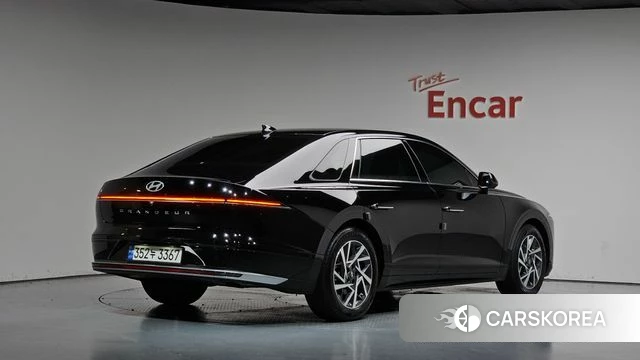 Hyundai Grandeur Hybrid (GN7) 2023 Черный из Кореи