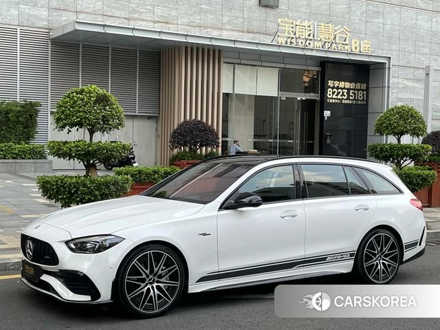 Mercedes-Benz AMG C-Class 2025 Белый из Китая