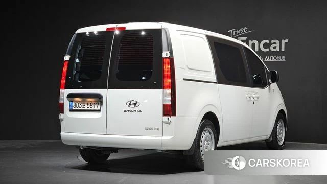Hyundai Staria 2022 Белый из Кореи