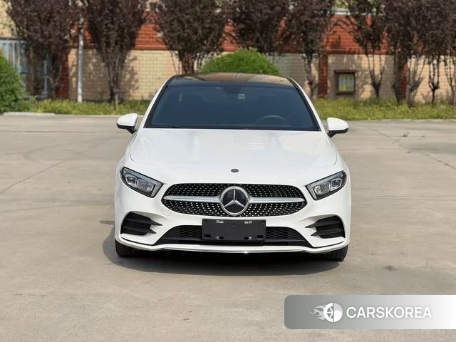 Mercedes-Benz A-Class 2021 Белый из Китая