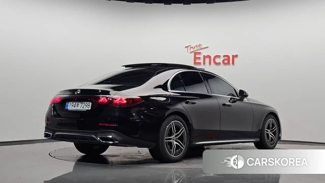 Mercedes-Benz E-Class W214 2026 Черный из Кореи