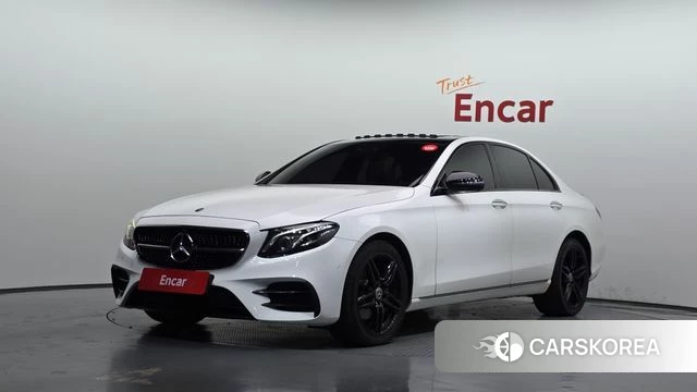 Mercedes-Benz E-Class W213 2018 Белый из Кореи