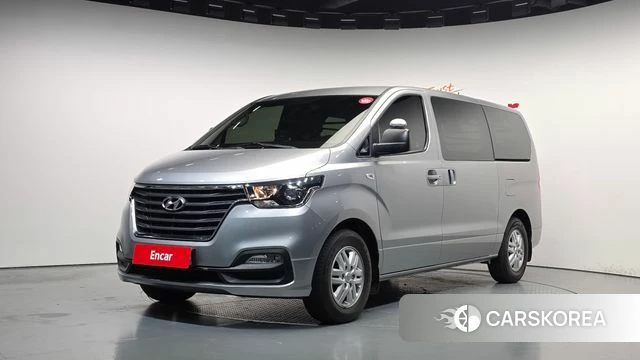 Hyundai The New Grand Starex 2021 Серебристо-серый из Кореи
