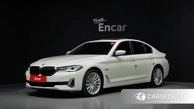 BMW 5 Series (G30) 2022 Белый из Кореи