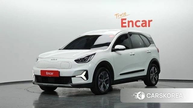 Kia Niro Plus 2022 Белый из Кореи