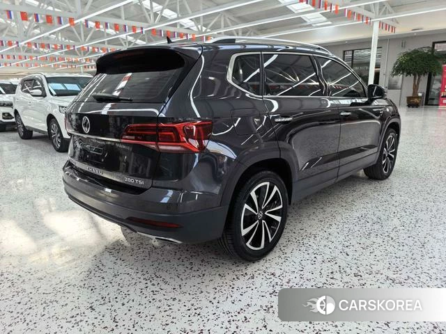 Volkswagen Tharu 2022 Темно-серый из Китая