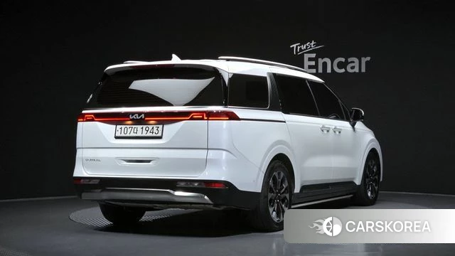 Kia Carnival 4th generation 2023 Белый из Кореи