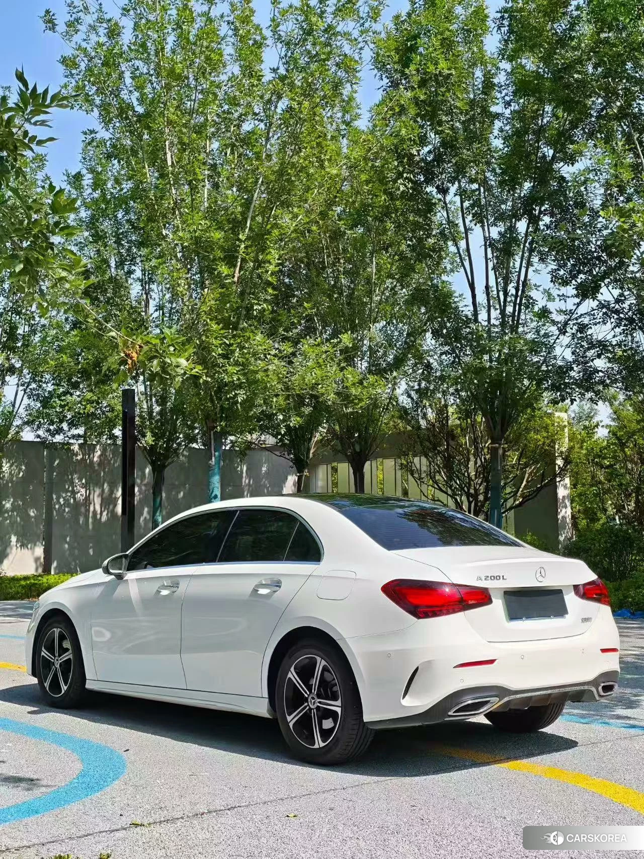 Mercedes-Benz A-Class 2023 Белый из Китая