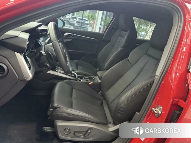 Audi A3 2021 Красный из Китая