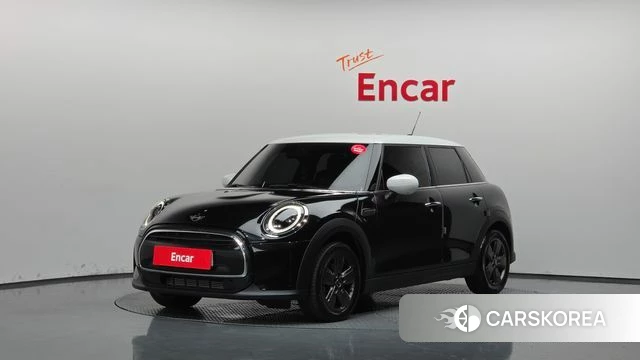 Mini Cooper 2023 Черный из Кореи