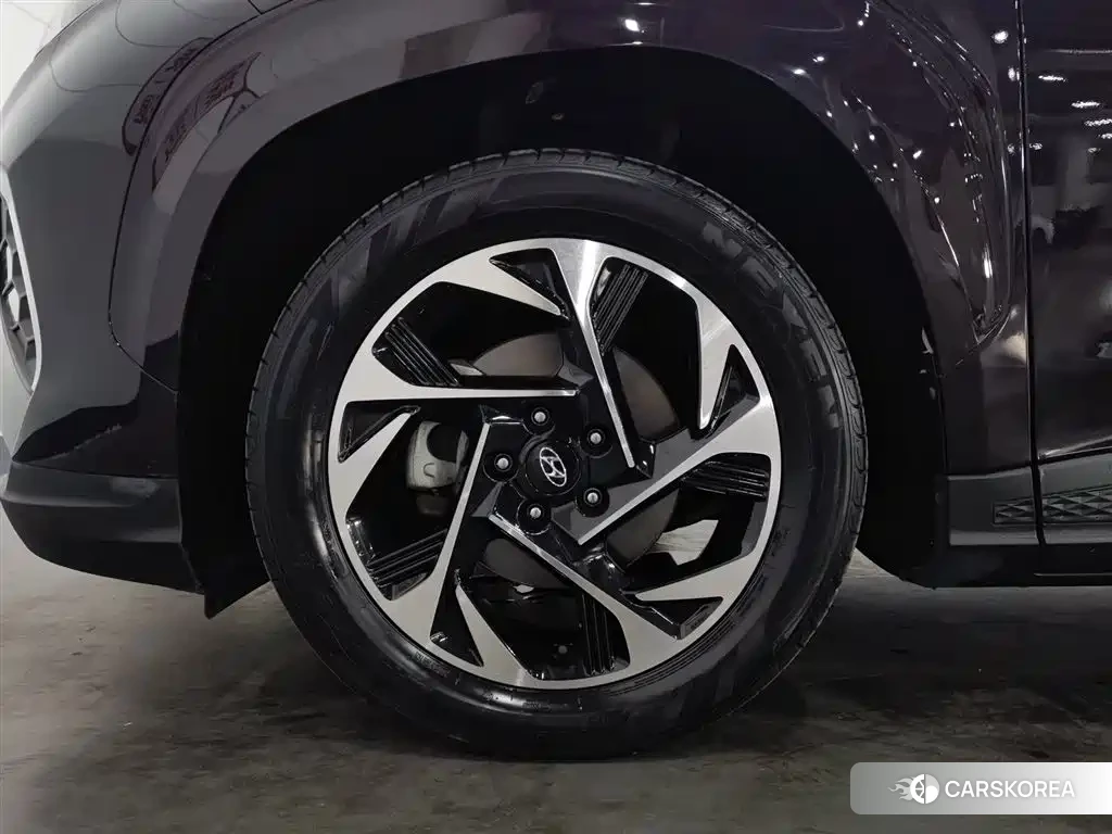 Hyundai Custo 2022 Champagne/brown из Китая