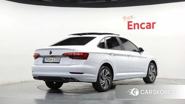 Volkswagen 7th Generation of Jetta 2021 Белый из Кореи