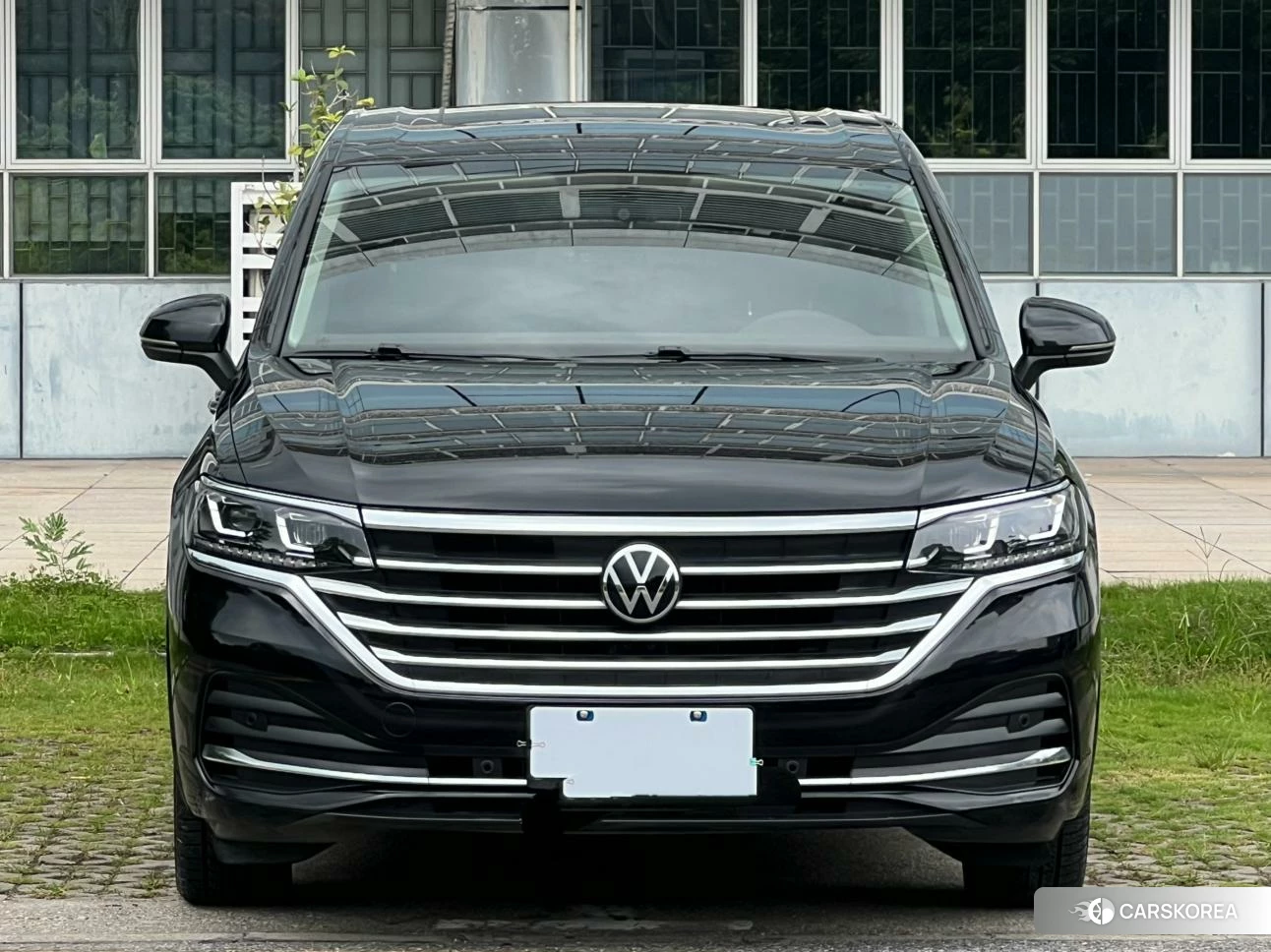Volkswagen Viloran 2020 Черный из Китая