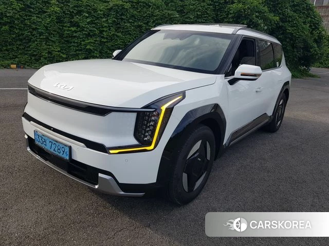 Kia EV9 2023 Белый из Кореи